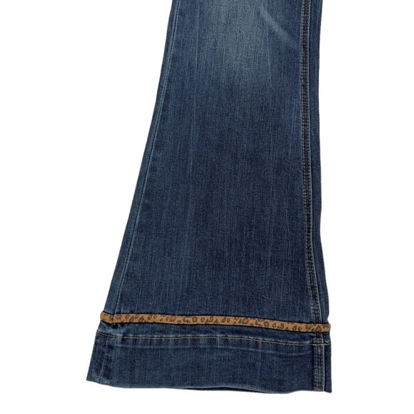 NWT Grace in LA Women Dark Wash Leopard Print Detail Flare Stretch Jeans Size 29 - Picture 9 of 12